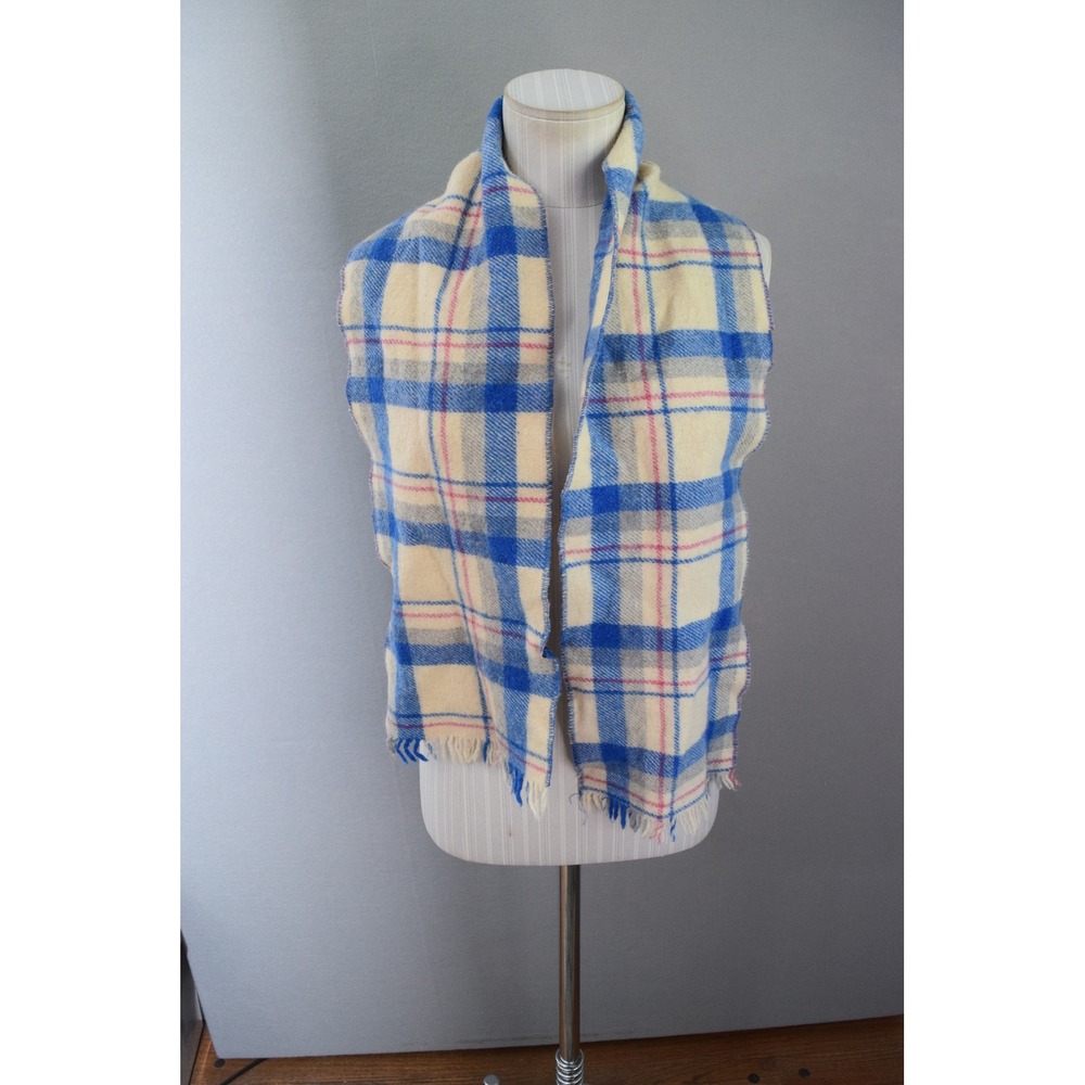 Woolrich Wool Plaid Scarf Cream Blue Red Fringe Soft Cozy Warm Women